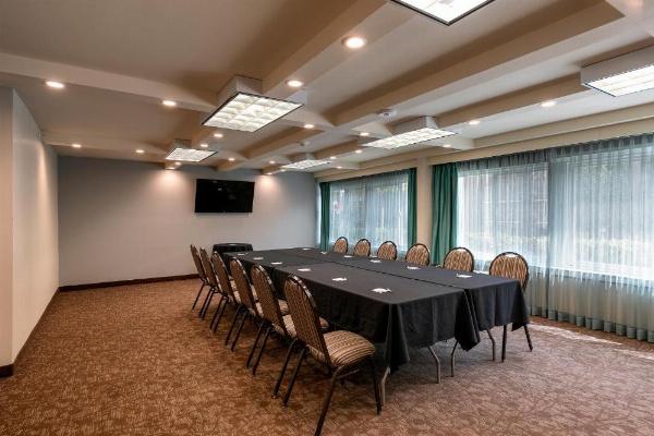 Holiday Inn West Covina Hotel image 11